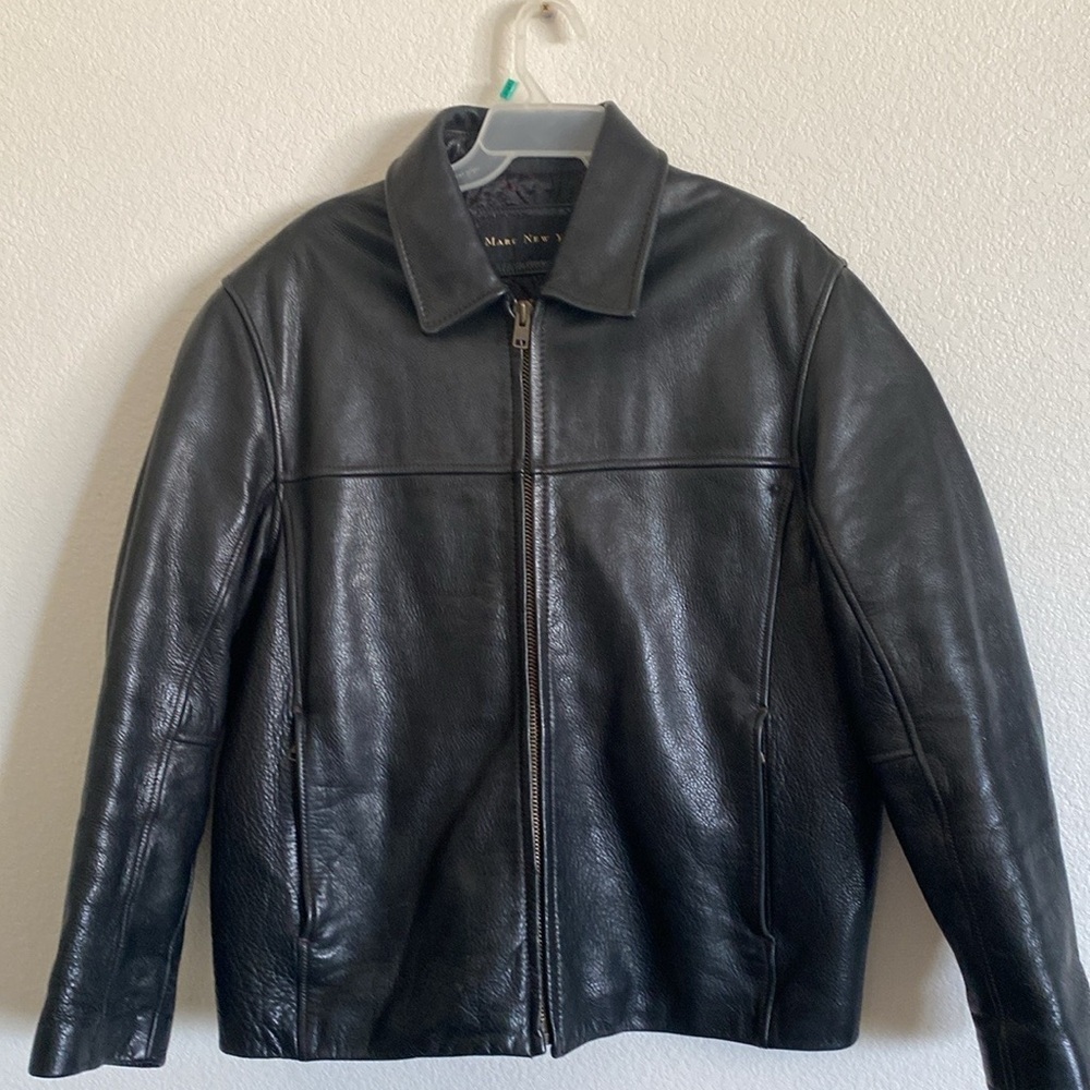 MARC NEW YORK Men’s Black Pebbled Leather Jacket Size L in very good condition.